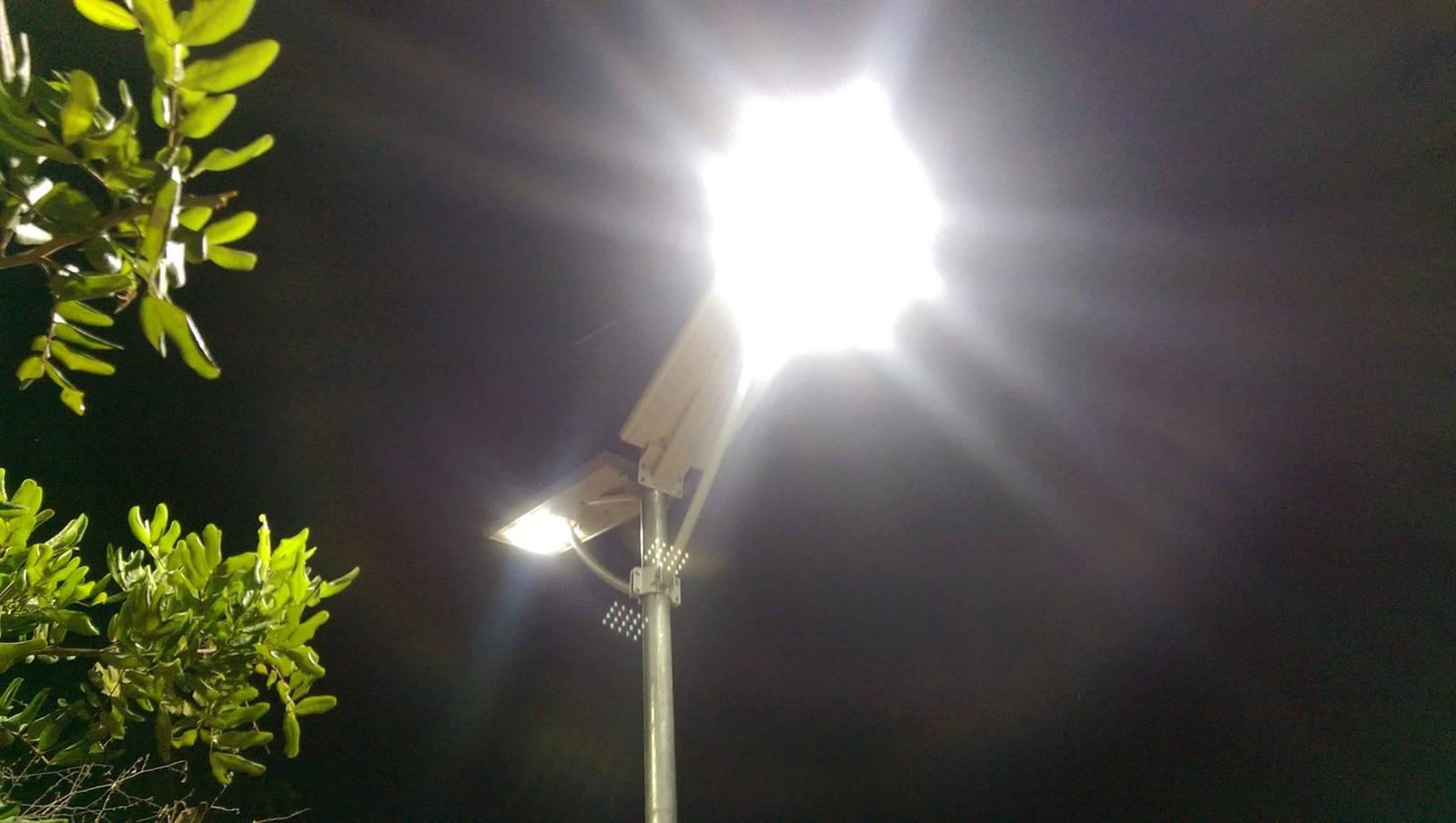 All in one Solar led street light (1)